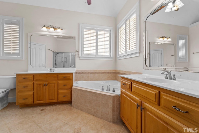 Photo 19 of 30 - 631 E Lakota Dr, Fuquay Varina, NC 27526