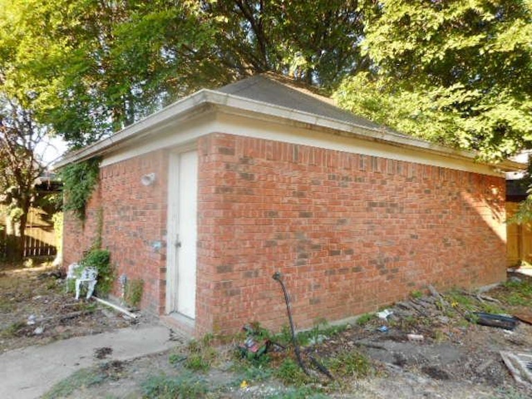 Photo 23 of 23 - 1133 Lexington Ln, Desoto, TX 75115