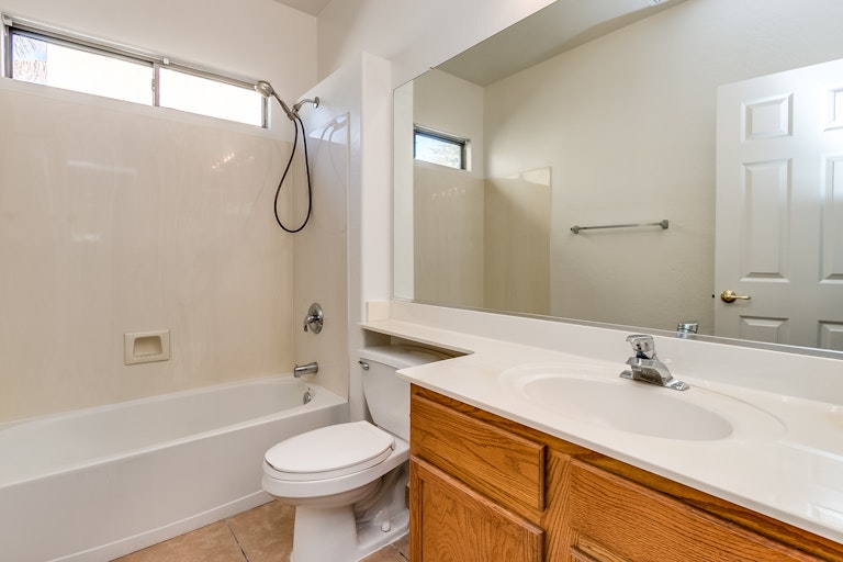 Photo 27 of 33 - 8438 W Cocopah St, Tolleson, AZ 85353