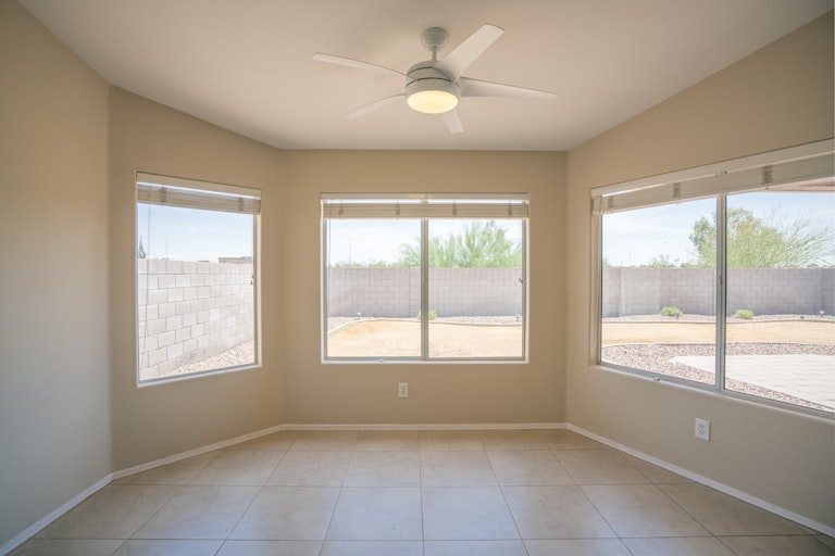 Photo 4 of 24 - 15119 N 85th Ave, Peoria, AZ 85381