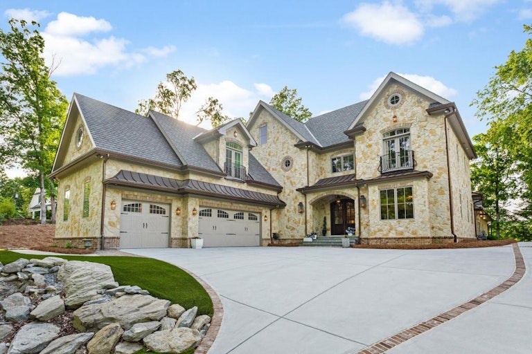 Photo 77 of 77 - 4268 Woodland Brook Dr SE, Atlanta, GA 30339