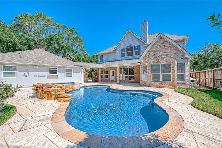 Photo 33 of 48 - 4210 Ruttand Park Ln, Katy, TX 77450