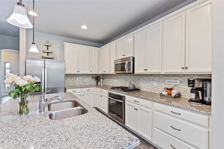Photo 6 of 30 - 151 Pleasant Hill Ln, Fate, TX 75189