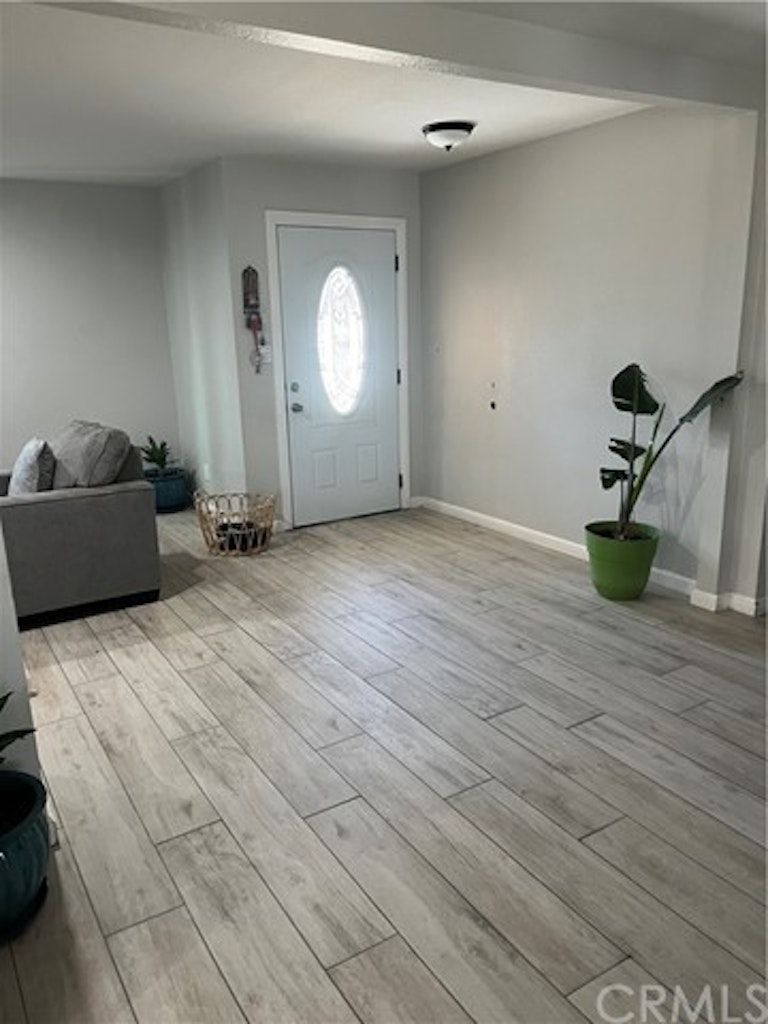 Photo 11 of 16 - 1929 E Oakland Ave, Hemet, CA 92544