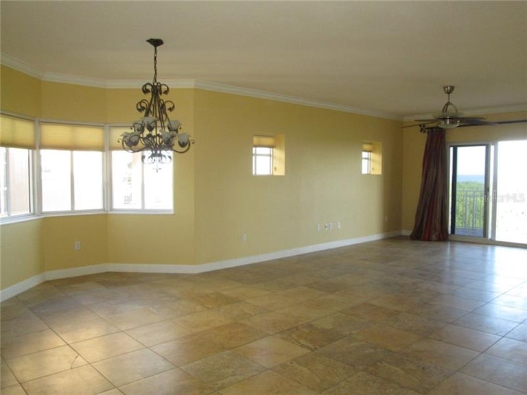 Photo 4 of 22 - 12077 Gandy Blvd N #361, Saint Petersburg, FL 33702