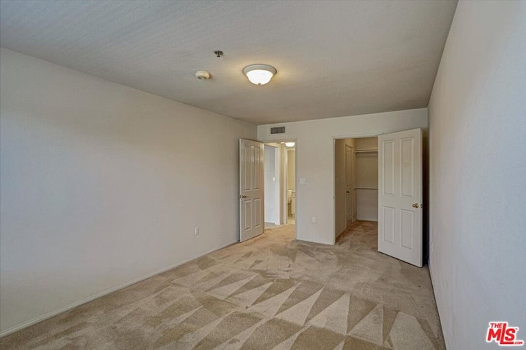 Photo 19 of 27 - 4501 Cedros Ave #324, Sherman Oaks, CA 91403