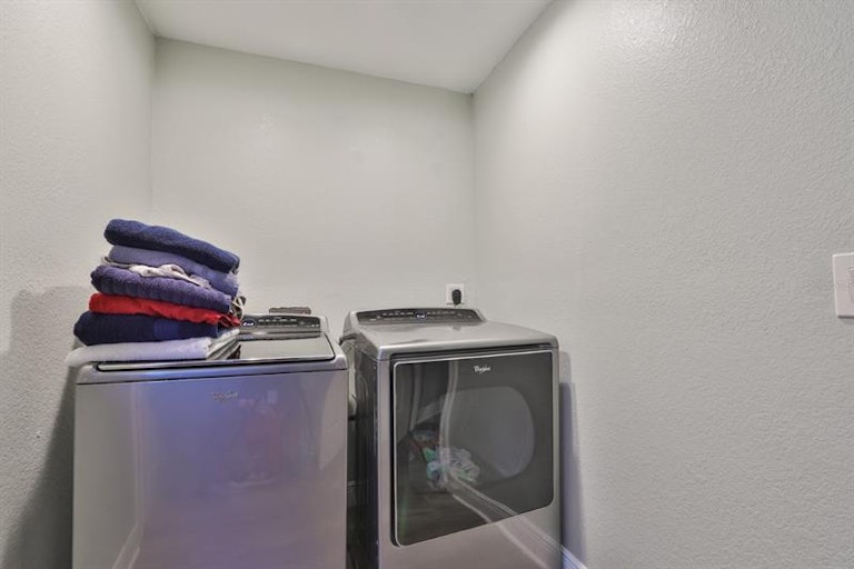 Photo 20 of 25 - 1138 Belleair Rd, Clearwater, FL 33756