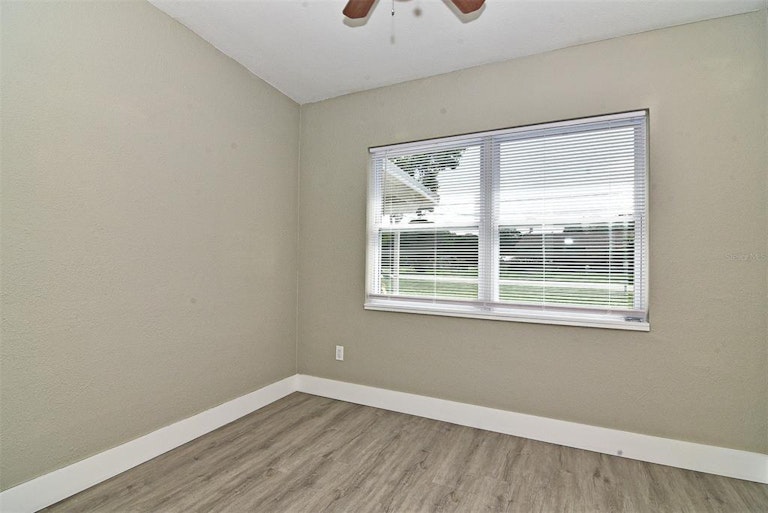 Photo 20 of 40 - 2201 Murdock Blvd, Orlando, FL 32817
