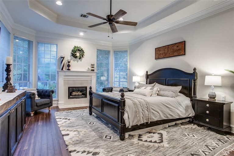 Photo 12 of 28 - 1204 Chatsworth Dr, Colleyville, TX 76034