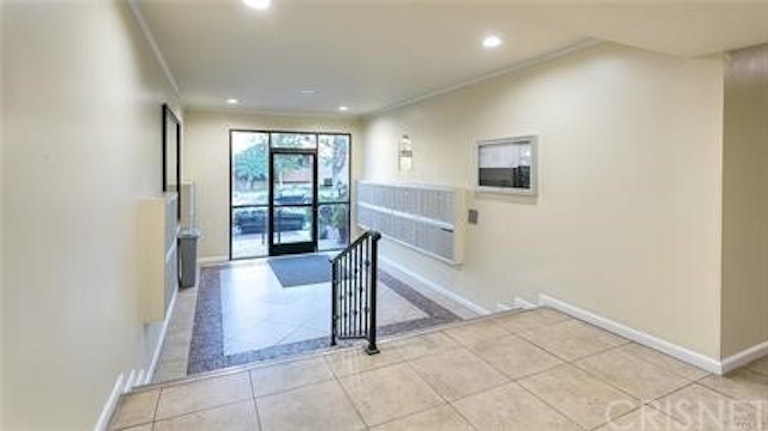 Photo 23 of 25 - 5349 Newcastle Ave #66, Encino, CA 91316