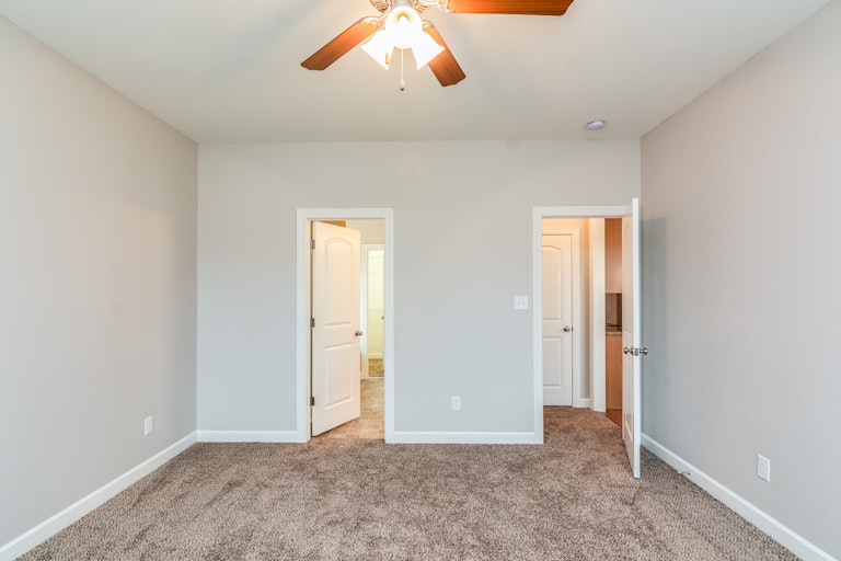 Photo 9 of 27 - 92 Poston Ct, Benson, NC 27504