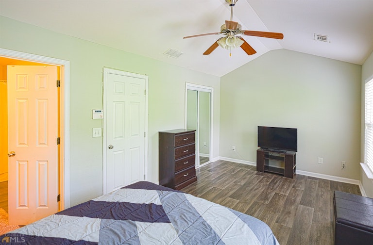 Photo 15 of 24 - 407 Creel Pl, Atlanta, GA 30349