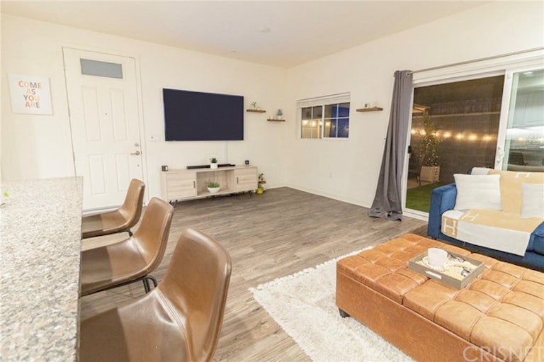 Photo 14 of 35 - 13412 N Manzanillo Ln, Sylmar, CA 91342