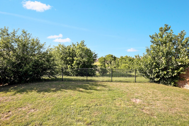 Photo 27 of 29 - 816 San Miguel Trl, Haslet, TX 76052