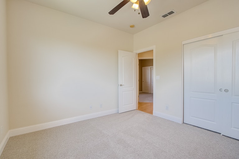 Photo 31 of 41 - 1400 Musgrave Dr, Roseville, CA 95747