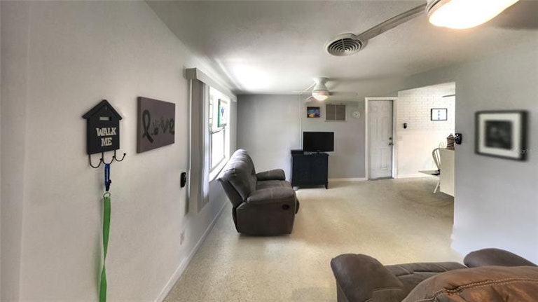 Photo 12 of 19 - 3745 Brock St, New Port Richey, FL 34652