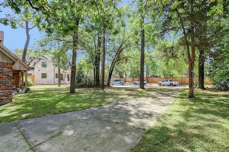 Photo 4 of 28 - 13034 Rummel Creek Rd, Houston, TX 77079