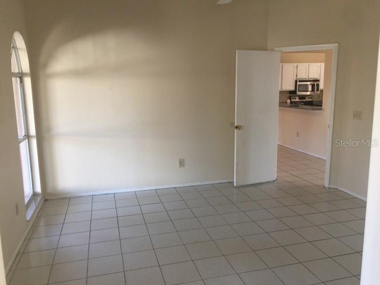Photo 7 of 11 - 2871 Burwood Ave, Orlando, FL 32837