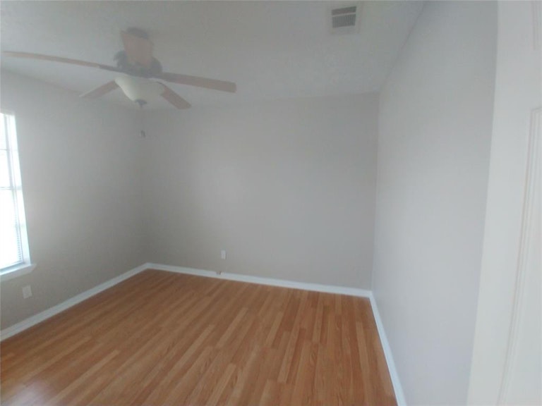Photo 16 of 18 - 2519 Ironclad Dr, League City, TX 77573