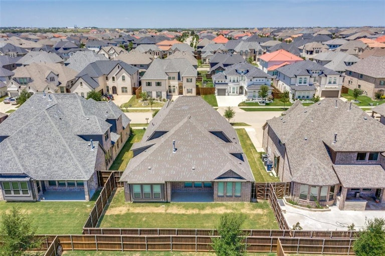 Photo 40 of 40 - 10556 Wintergreen Dr, Frisco, TX 75035