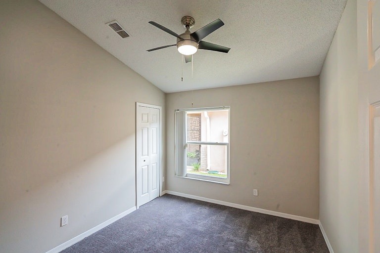 Photo 29 of 34 - 4670 Prairie Point Blvd, Kissimmee, FL 34746