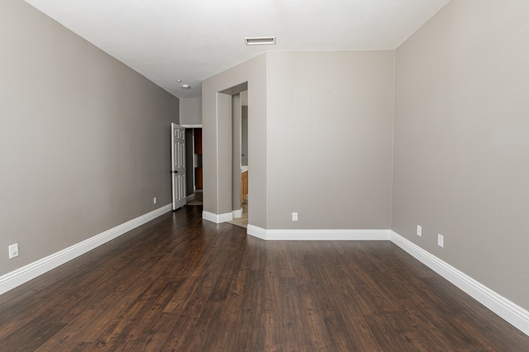 Photo 17 of 26 - 7406 Muir Ct, Highland, CA 92346