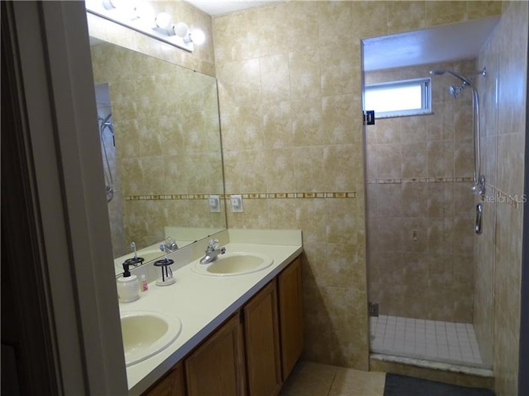 Photo 6 of 20 - 2212 Wyndam Way, Kissimmee, FL 34743