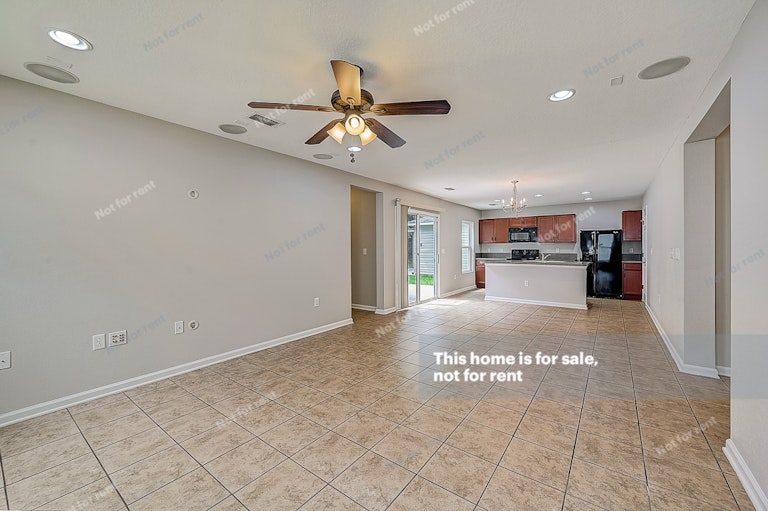 Photo 3 of 26 - 12109 Alexandra Dr, Jacksonville, FL 32218