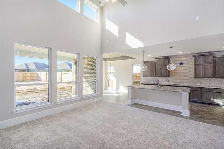 Photo 8 of 25 - 8707 Marina Alto Ln, Cypress, TX 77433