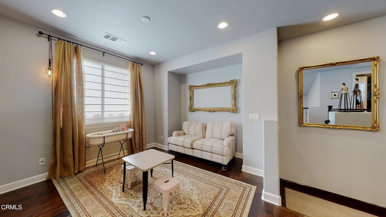 Photo 18 of 39 - 2742 Madera Dr, Pasadena, CA 91107