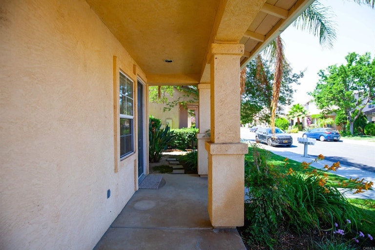 Photo 4 of 31 - 39536 Sarah Dr, Temecula, CA 92591