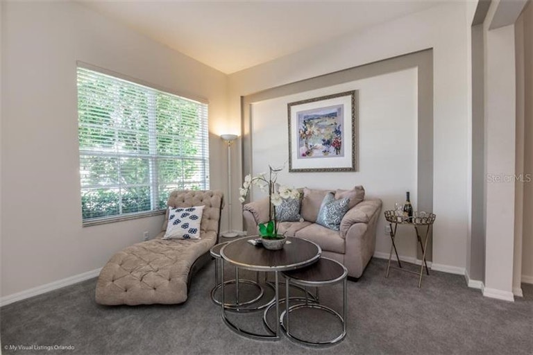 Photo 4 of 23 - 8416 Lake Waverly Ln, Orlando, FL 32829