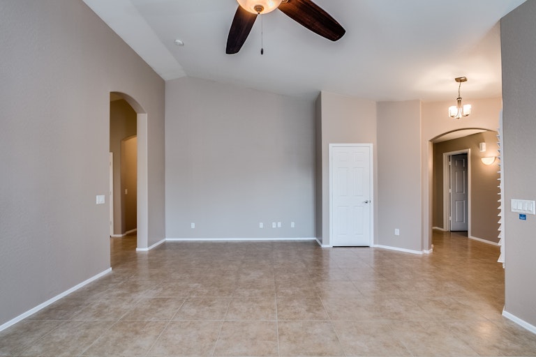 Photo 15 of 36 - 2044 S 86th Ln, Tolleson, AZ 85353