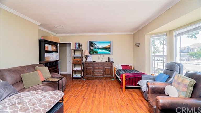 Photo 7 of 26 - 17394 Grevillea St, Fontana, CA 92335
