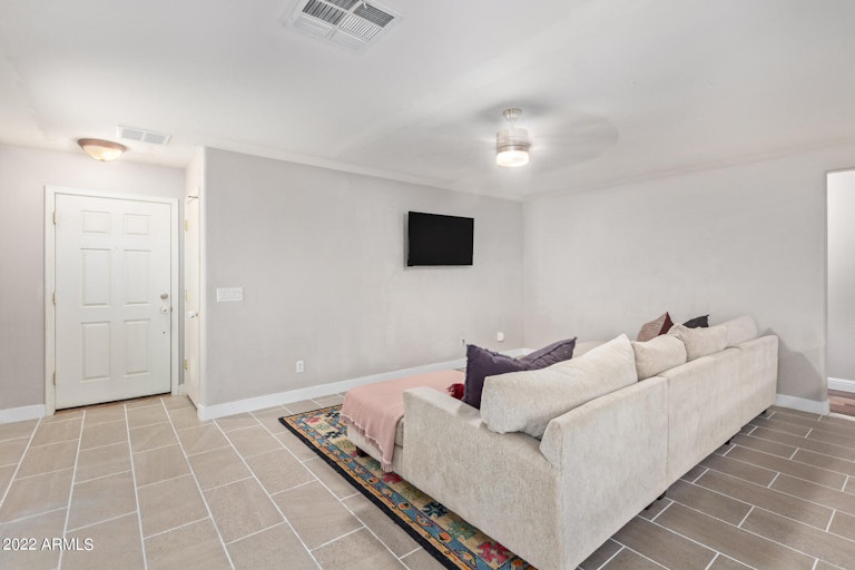 Photo 6 of 25 - 1550 S 228th Ln, Buckeye, AZ 85326
