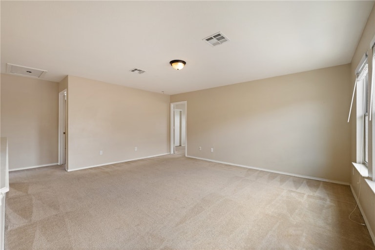 Photo 22 of 39 - 204 Debbie Ann Dr, Leander, TX 78641