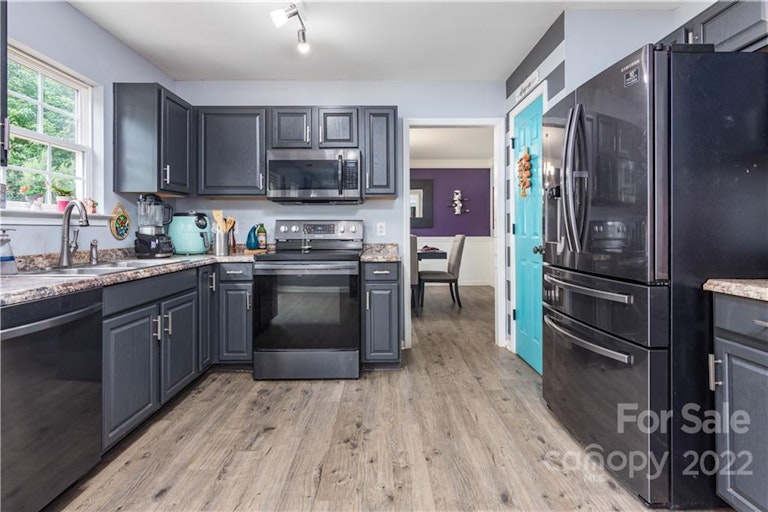 Photo 12 of 37 - 1809 Lexington Ave, Monroe, NC 28112