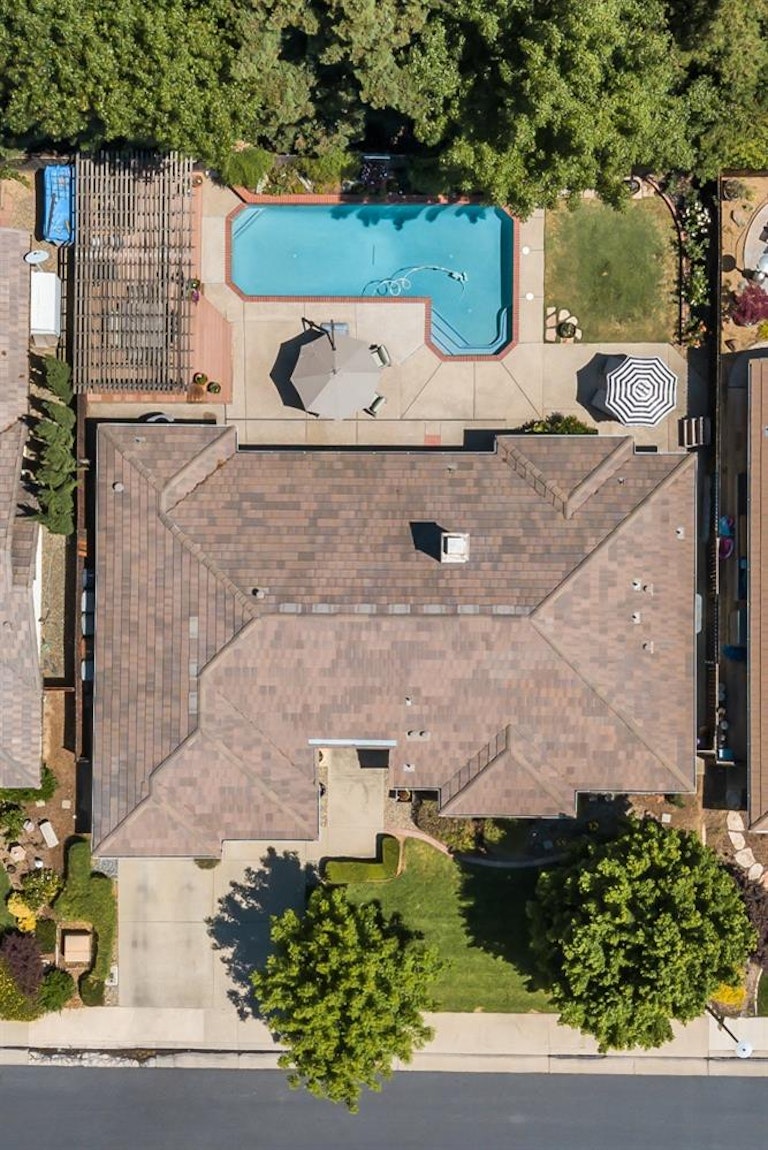 Photo 7 of 44 - 9245 Laguna Lake Way, Elk Grove, CA 95758