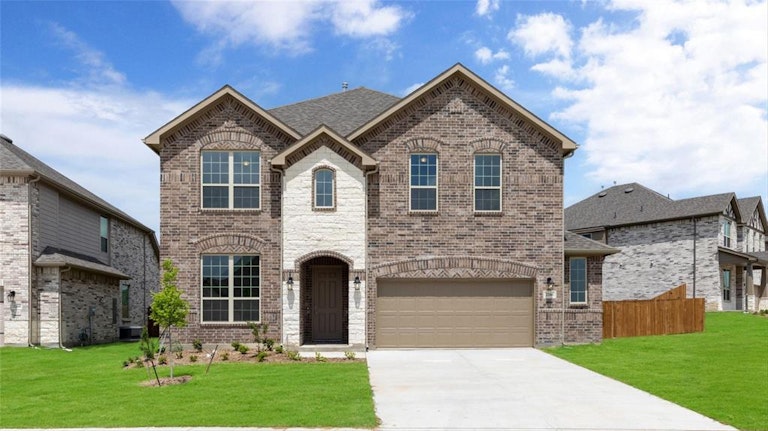 Photo 1 of 28 - 2260 High Plain Ln, Waxahachie, TX 75167