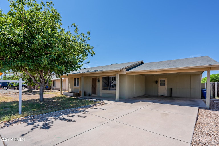 Photo 3 of 34 - 2317 E Inverness Ave, Mesa, AZ 85204