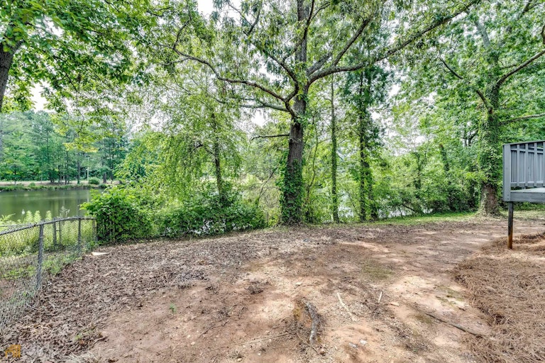 Photo 21 of 24 - 2920 NW Landmark Dr, Conyers, GA 30094