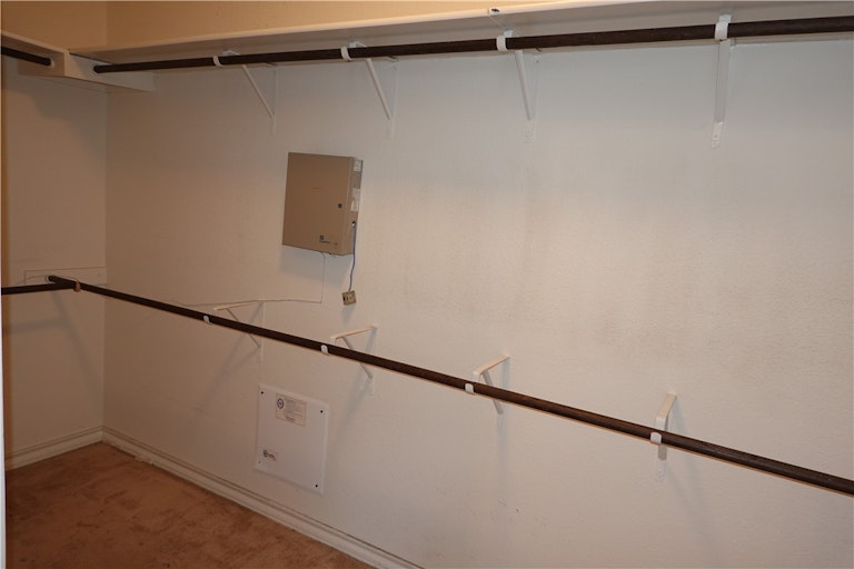 Photo 18 of 33 - 329 Island Oak Dr, Austin, TX 78748