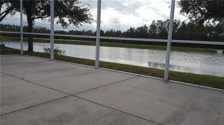 Photo 6 of 24 - 27434 Edenfield Dr, Wesley Chapel, FL 33544