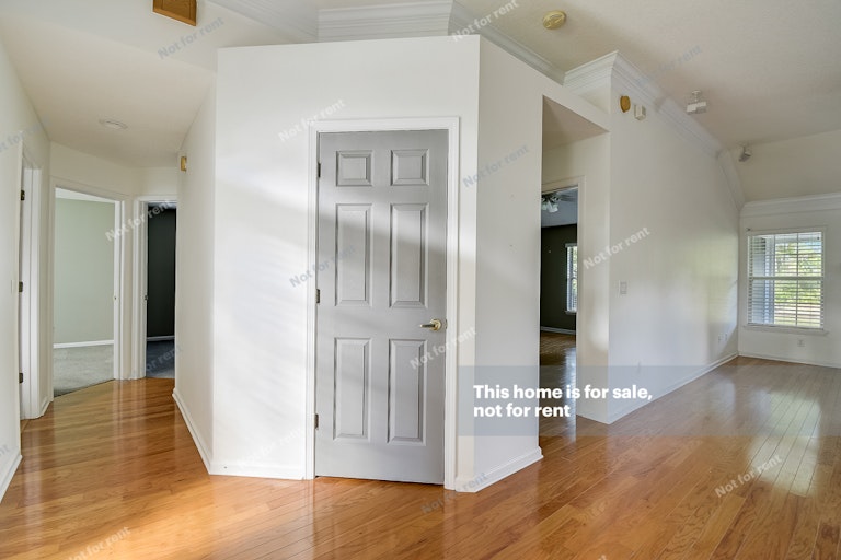 Photo 25 of 36 - 8560 Walden Glen Dr, Jacksonville, FL 32256