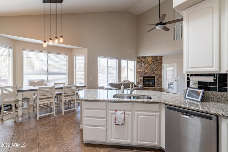 Photo 23 of 49 - 6506 W Molly Ln, Phoenix, AZ 85083