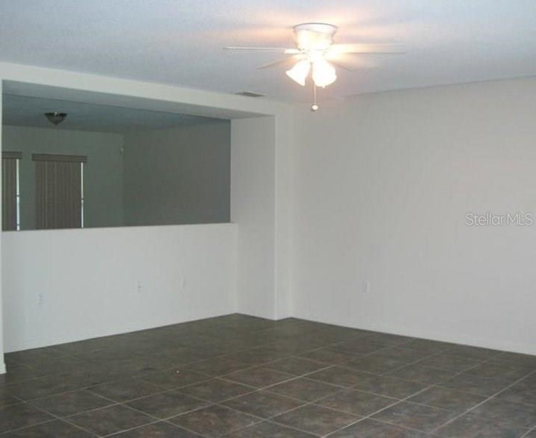 Photo 7 of 10 - 4576 Ross Lanier Ln, Kissimmee, FL 34758