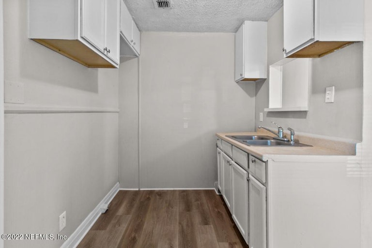 Photo 7 of 16 - 8929 6th Ave, Jacksonville, FL 32208