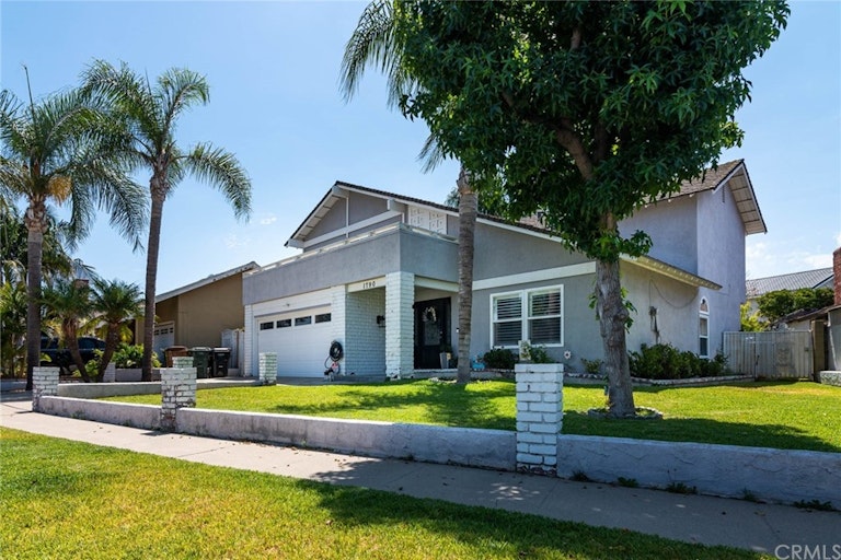 Photo 3 of 20 - 1790 N Holbrook St, Anaheim, CA 92807