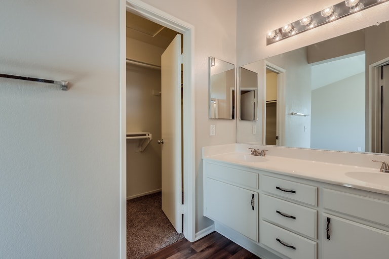 Photo 10 of 17 - 1568 N Grove St, Redlands, CA 92374