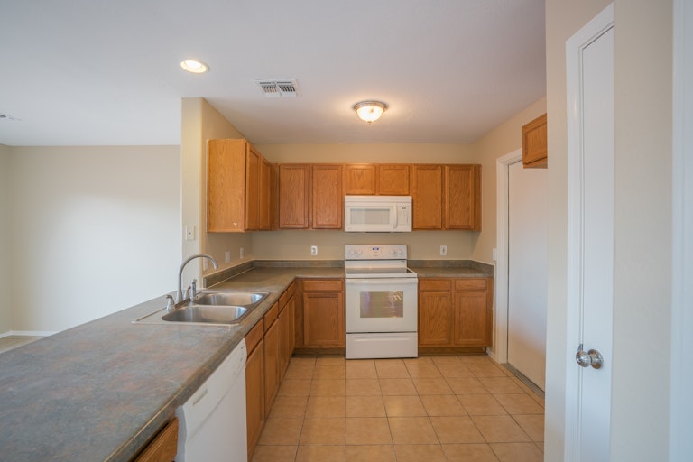 Photo 3 of 24 - 12005 N Pablo St, El Mirage, AZ 85335